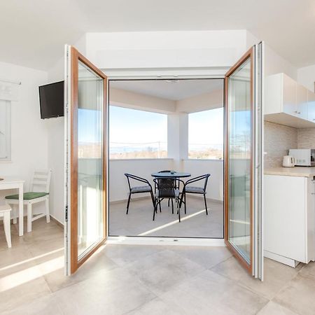 קרק Apartments Brig Perfect Countryside Holiday! מראה חיצוני תמונה