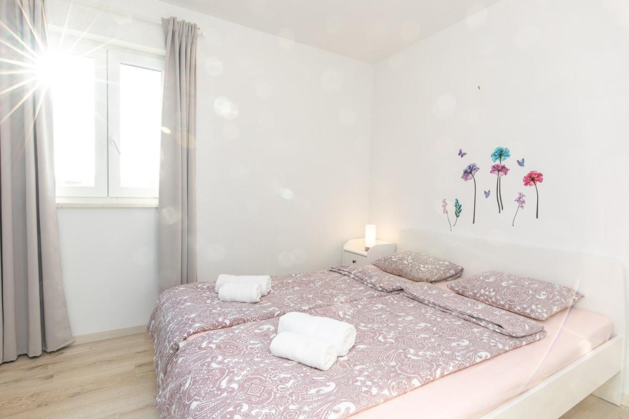 קרק Apartments Brig Perfect Countryside Holiday! מראה חיצוני תמונה